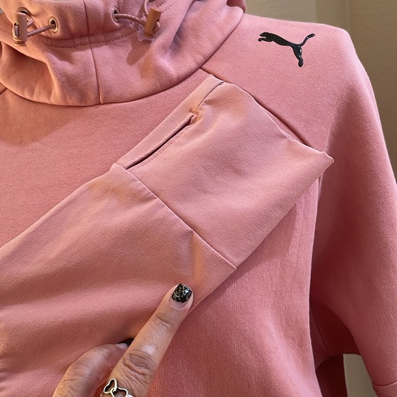 Puma hoodie keep you dry - Picture 6 of 9